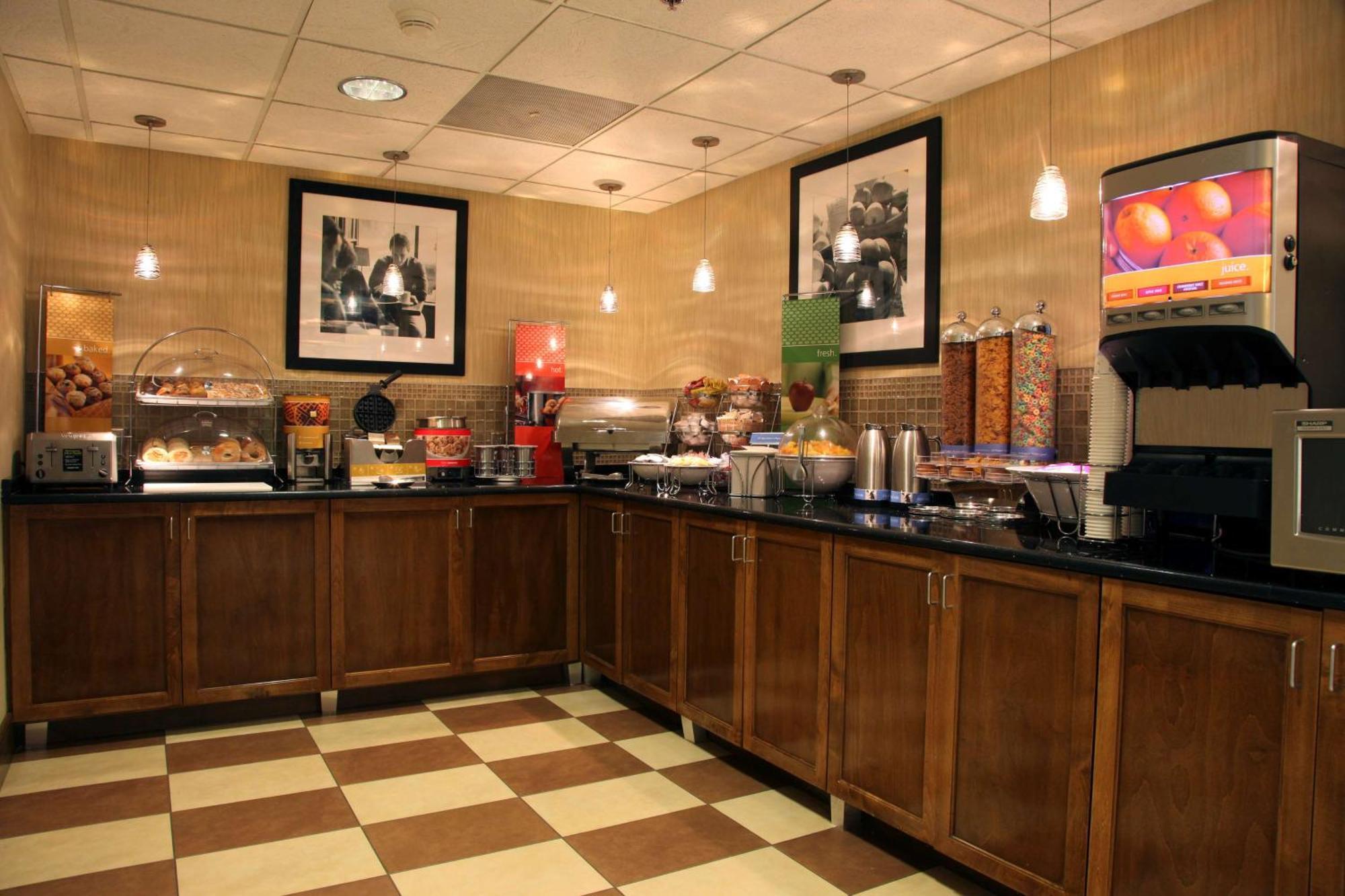Hampton Inn Richmond/Ashland Esterno foto